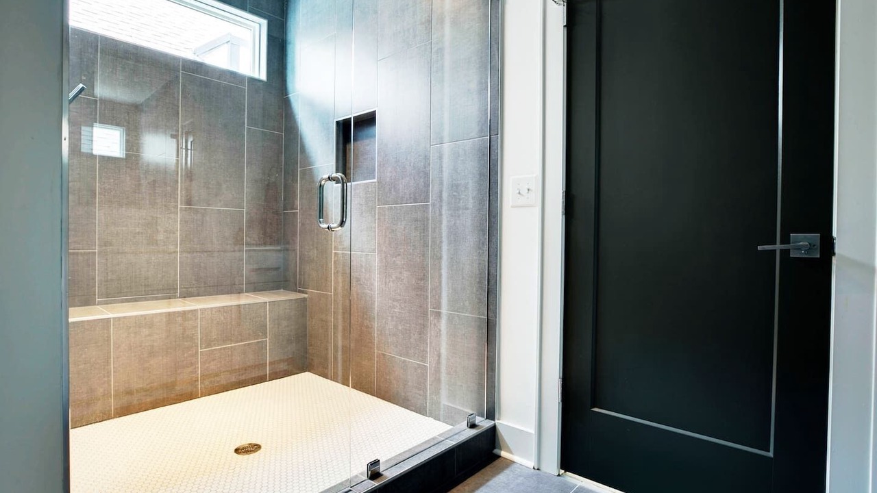 Photo of Bathroom in Hope Gardens