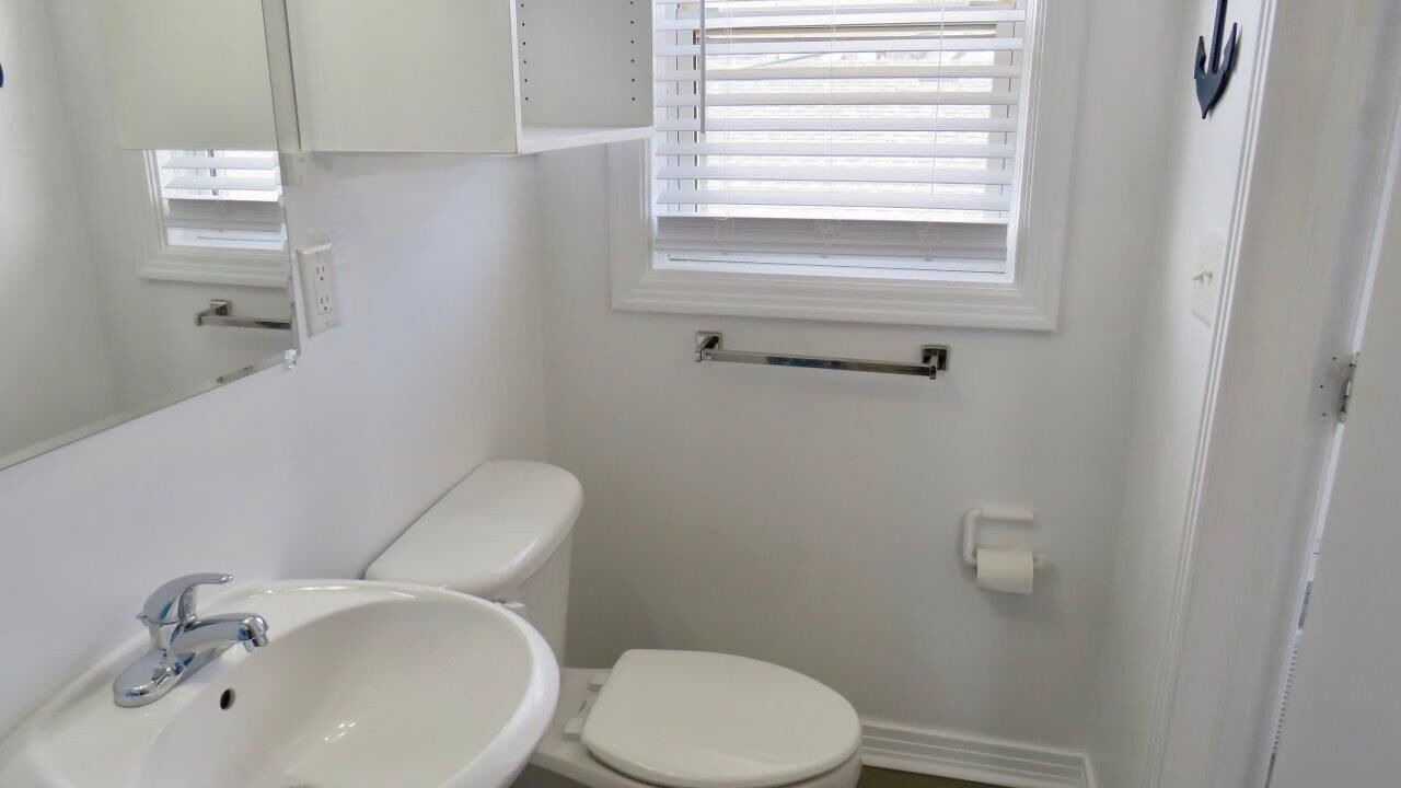 Photo of Bathroom in Kitty Hawk