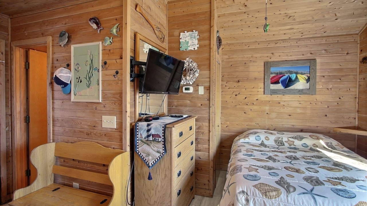 Photo of Bedroom in Hatteras