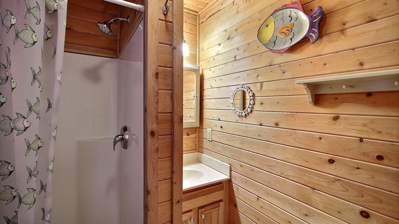 Photo of Bathroom in Hatteras