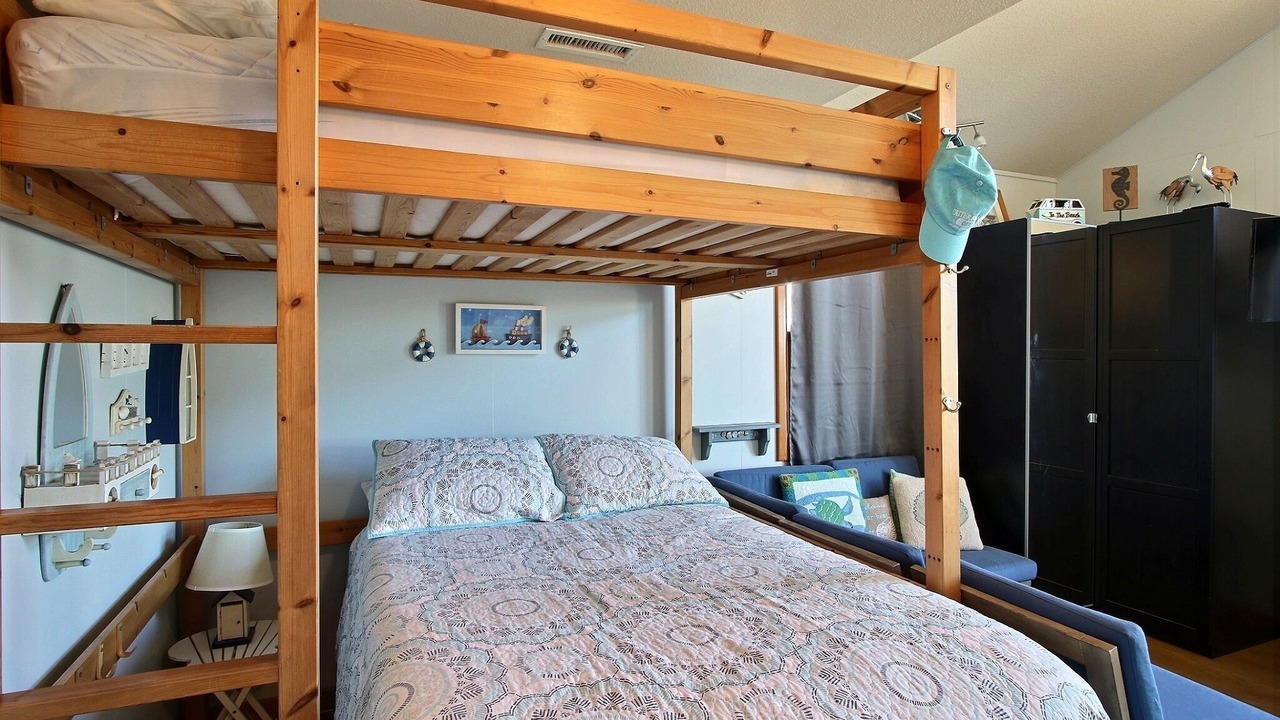 Photo of Bedroom in Hatteras