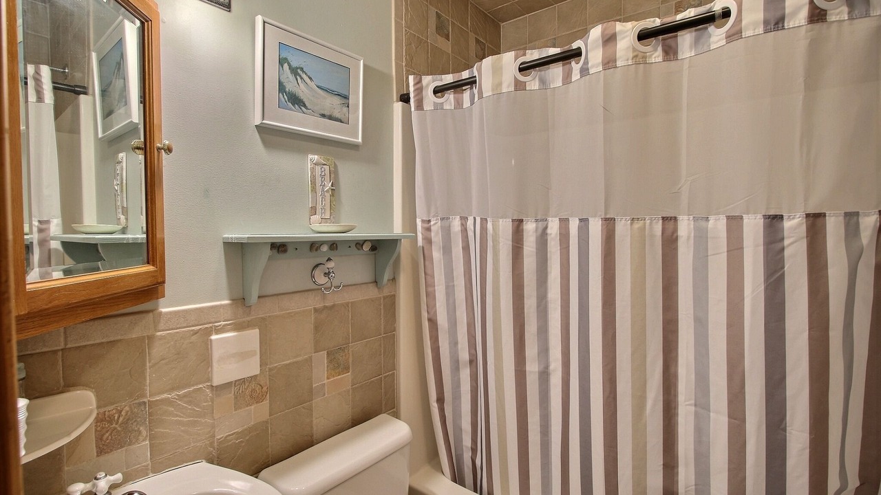 Photo of Bathroom in Hatteras