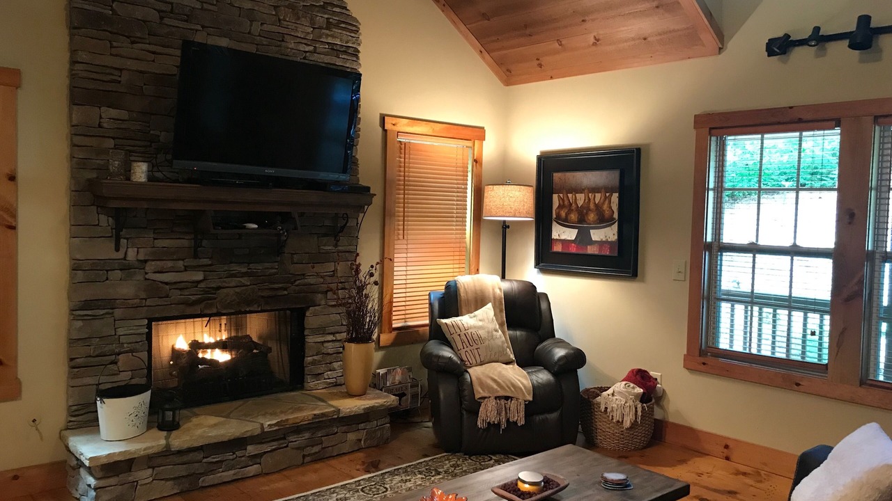 Photo of Livingroom in Sapphire