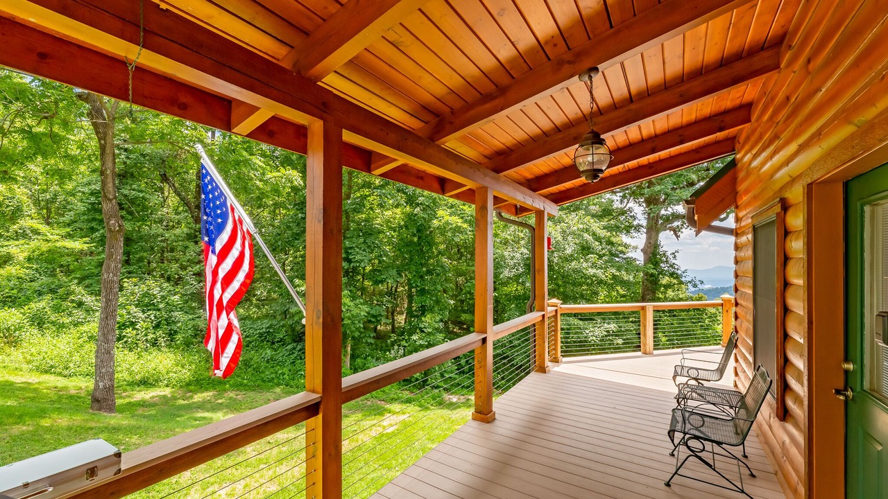 Photo of Patio Balcony in Old Fort