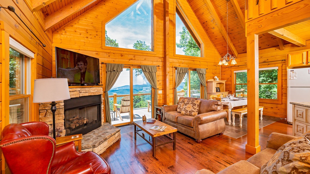 Photo of Livingroom in Old Fort