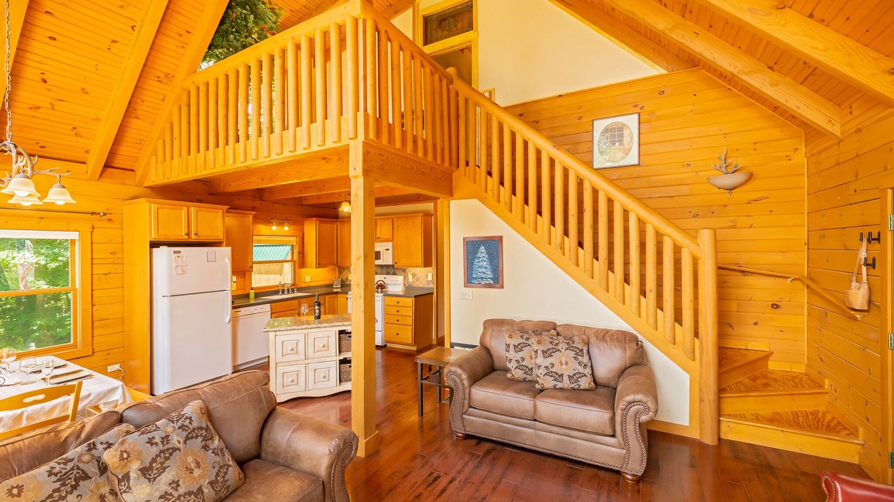 Photo of Livingroom in Old Fort