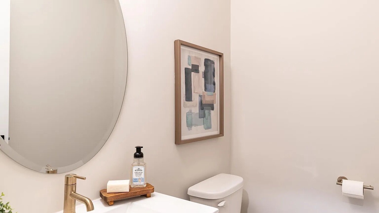 Photo of Bathroom in Duke Park