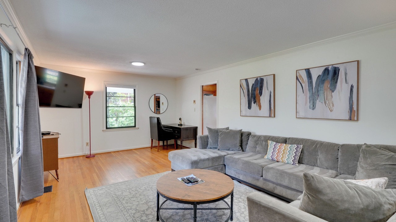 Photo of Livingroom in Cary