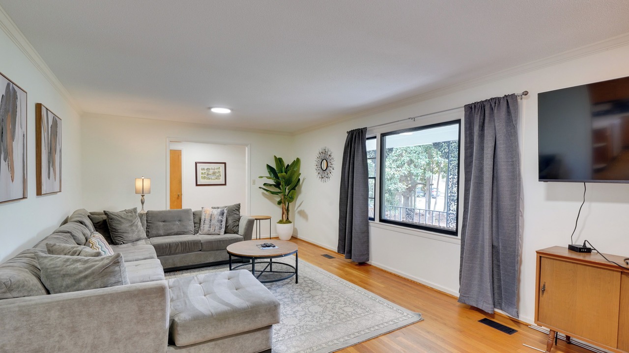 Photo of Livingroom in Cary