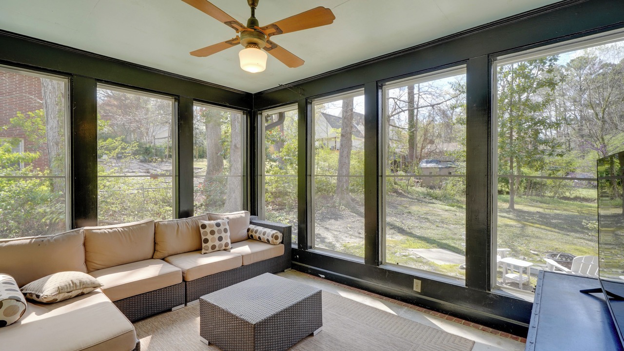 Photo of Livingroom in Cary