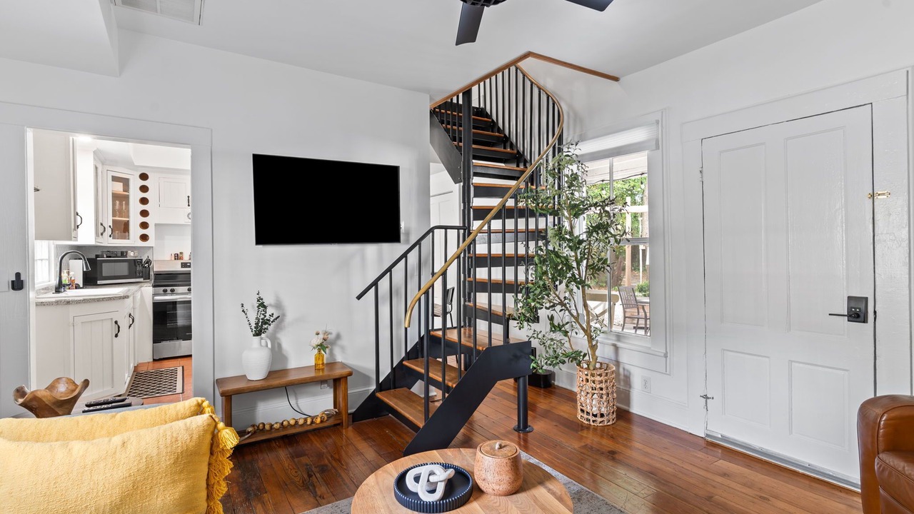 Photo of Livingroom in Wilmington Historic District