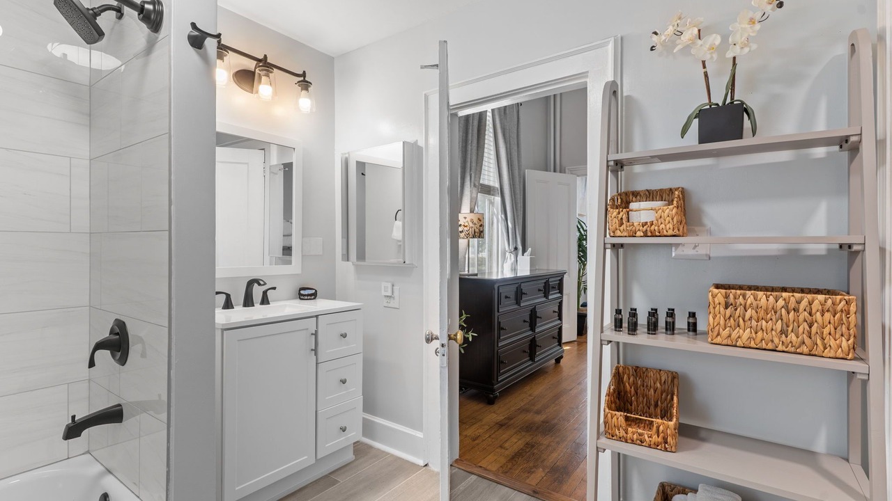 Photo of Bathroom in Wilmington Historic District