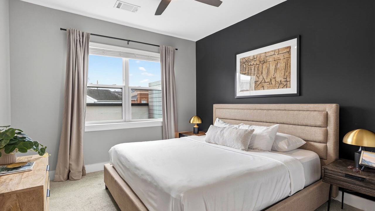 Photo of Bedroom in Midtown