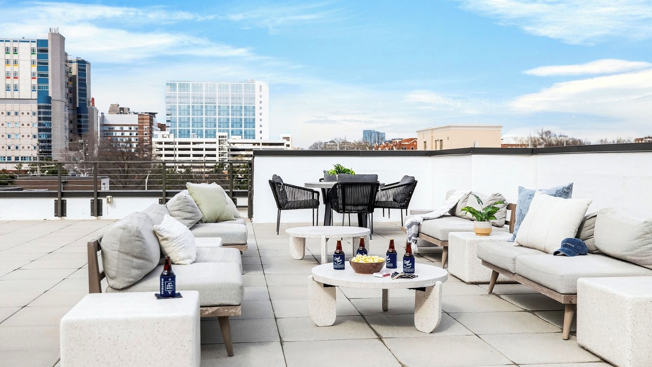 Photo of Outdoor in Hillsboro Village
