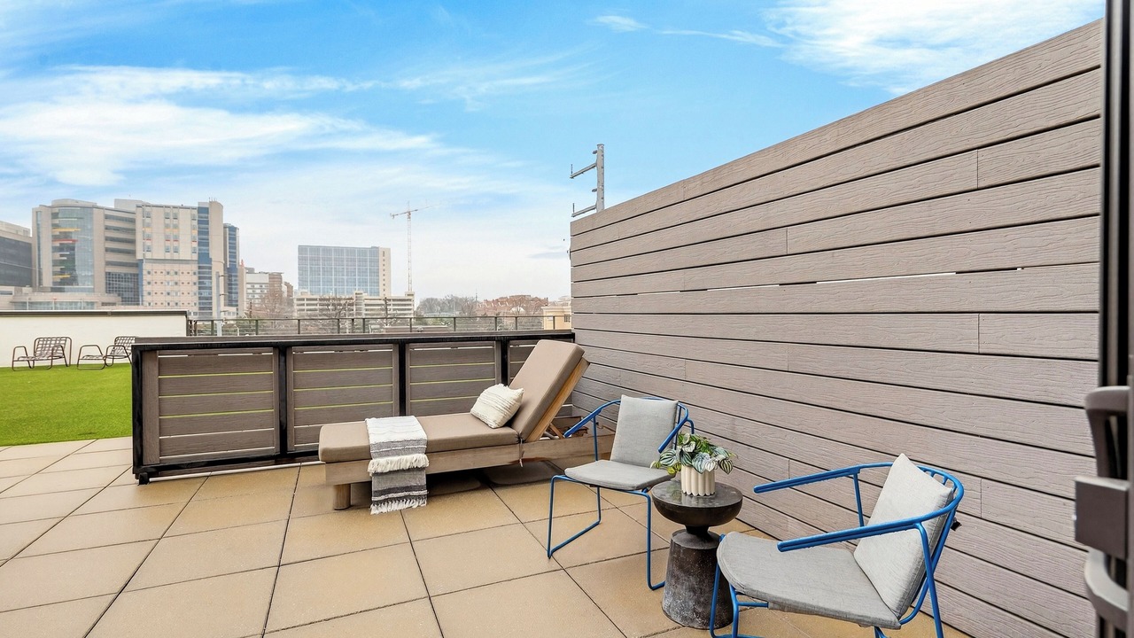 Photo of Patio Balcony in Hillsboro Village