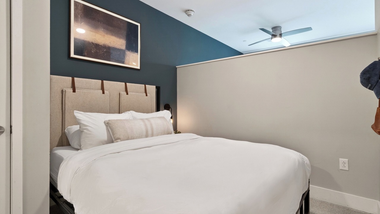Photo of Bedroom in Hillsboro Village