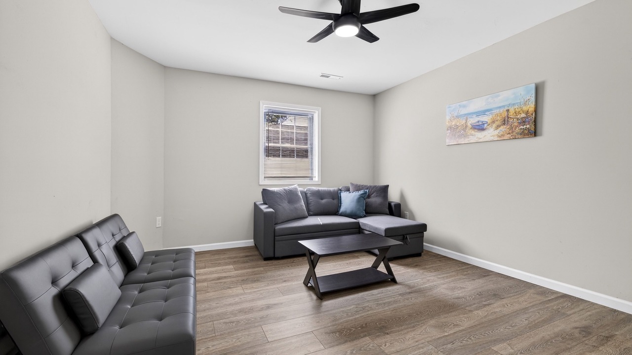 Photo of Livingroom in East Ocean View