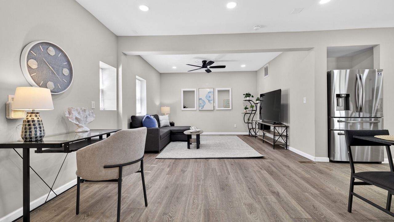 Photo of Livingroom in East Ocean View