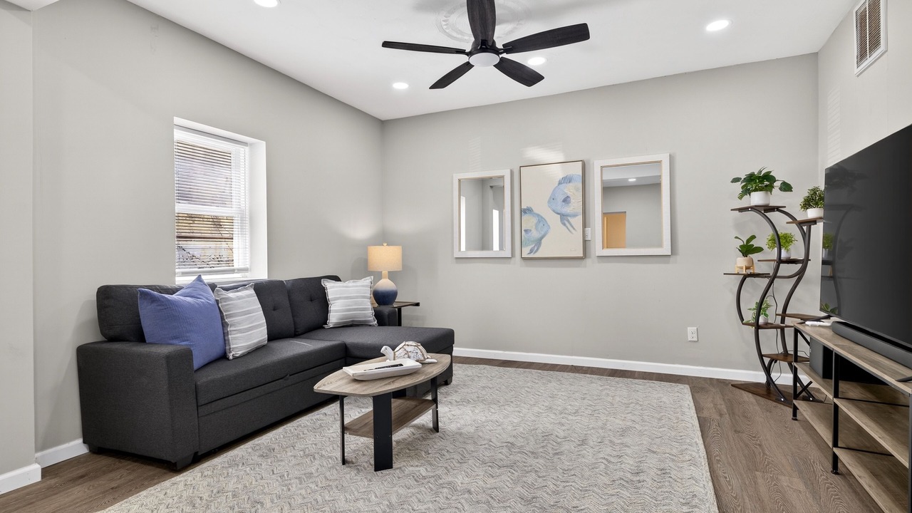 Photo of Livingroom in East Ocean View