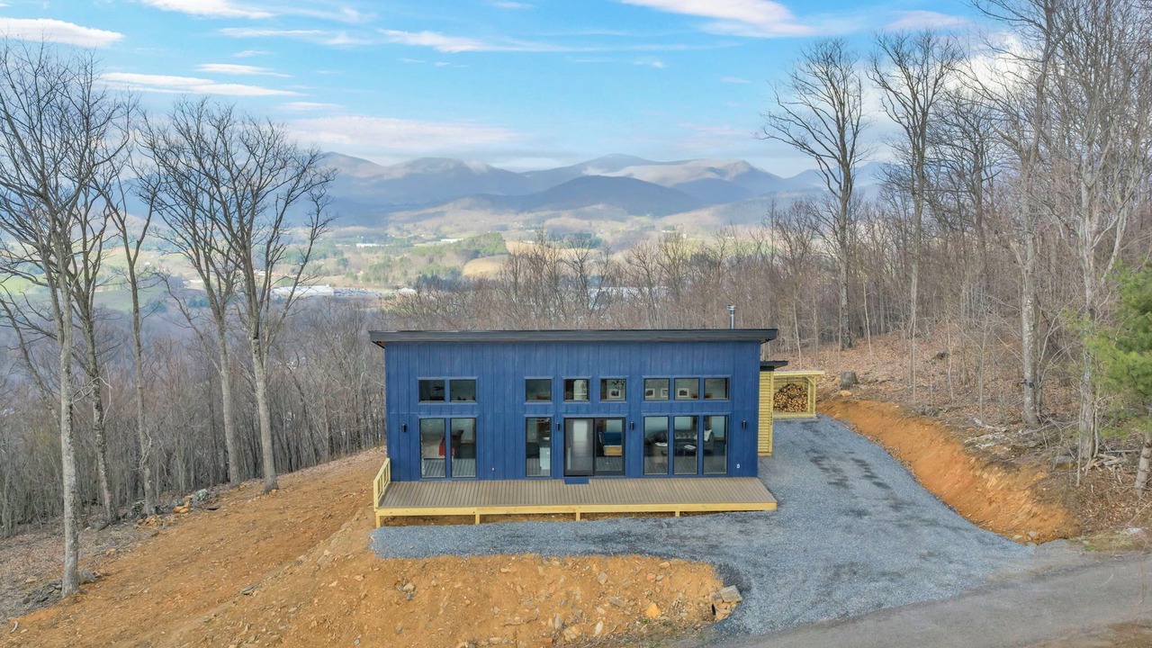 Photo of Outdoor in West Jefferson