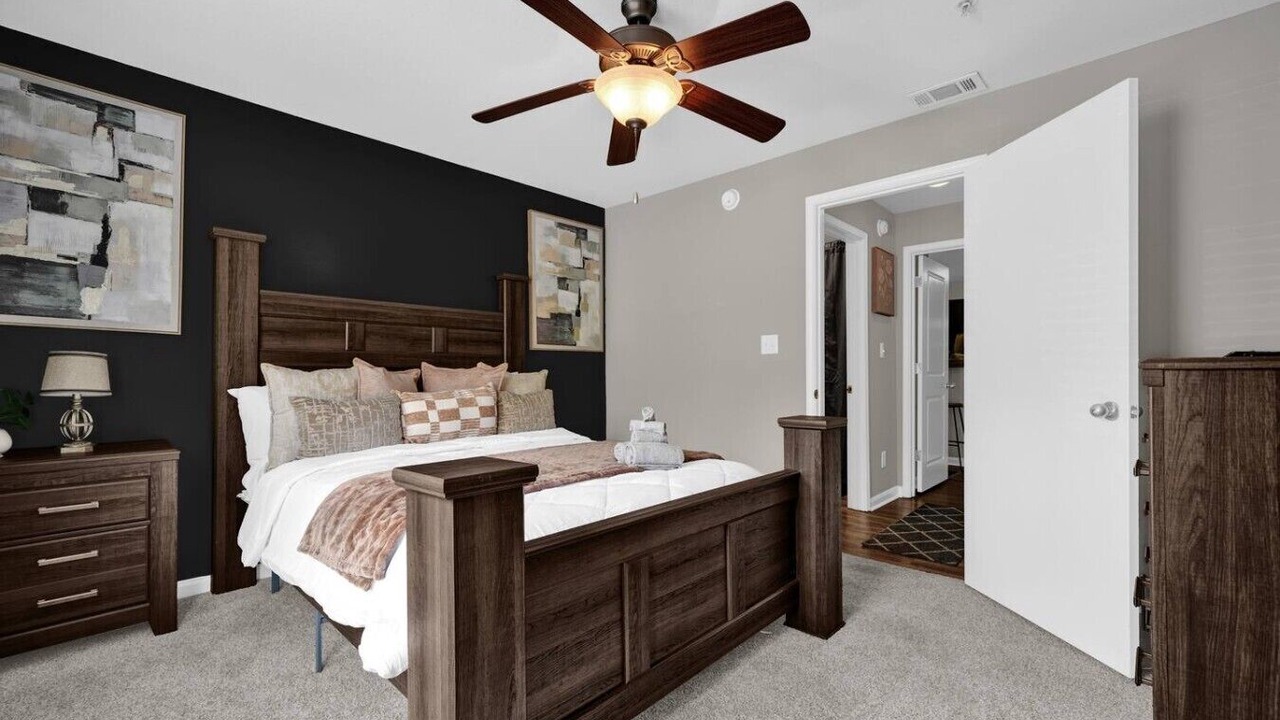 Photo of Bedroom in Crestline Heights