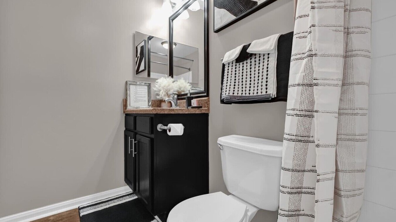 Photo of Bathroom in Crestline Heights