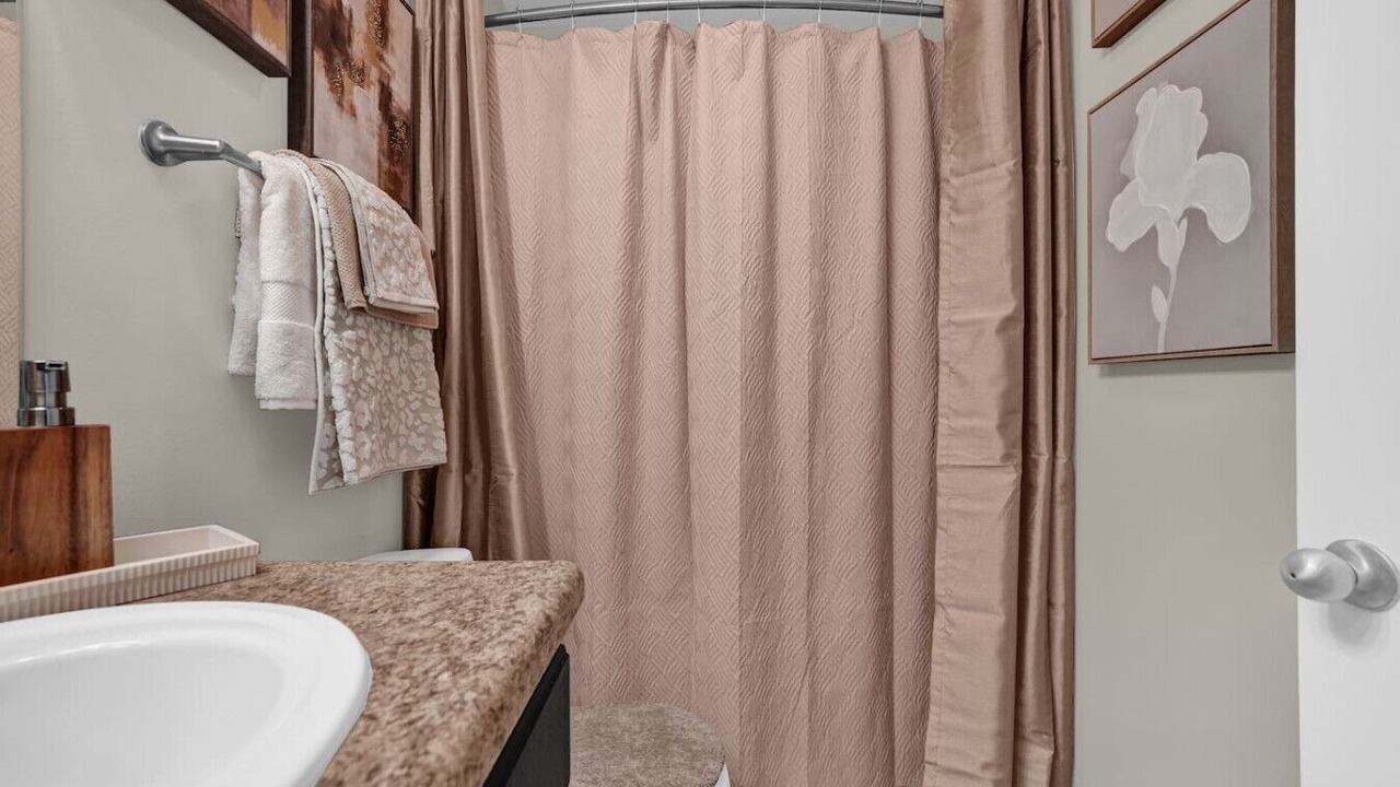 Photo of Bathroom in Crestline Heights