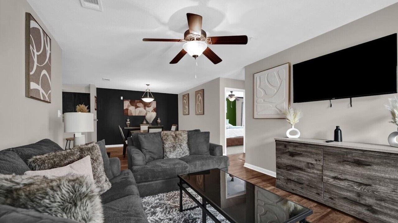 Photo of Livingroom in Crestline Heights