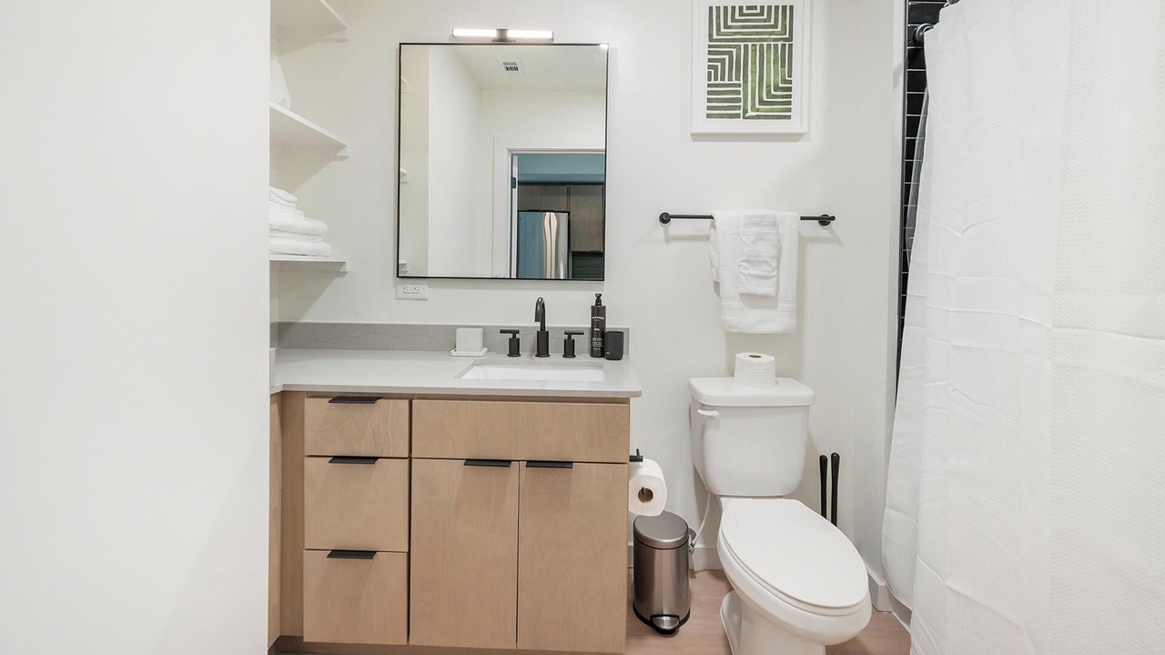 Photo of Bathroom in Eighth Avenue