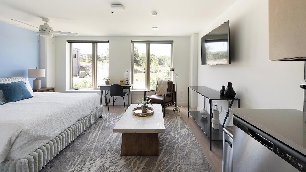 Photo of Bedroom in Eighth Avenue
