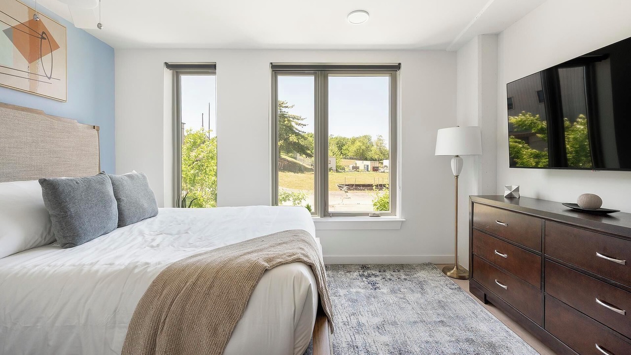 Photo of Bedroom in Eighth Avenue
