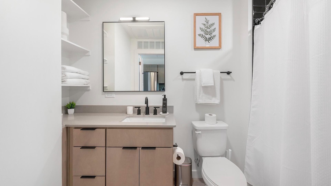 Photo of Bathroom in Eighth Avenue