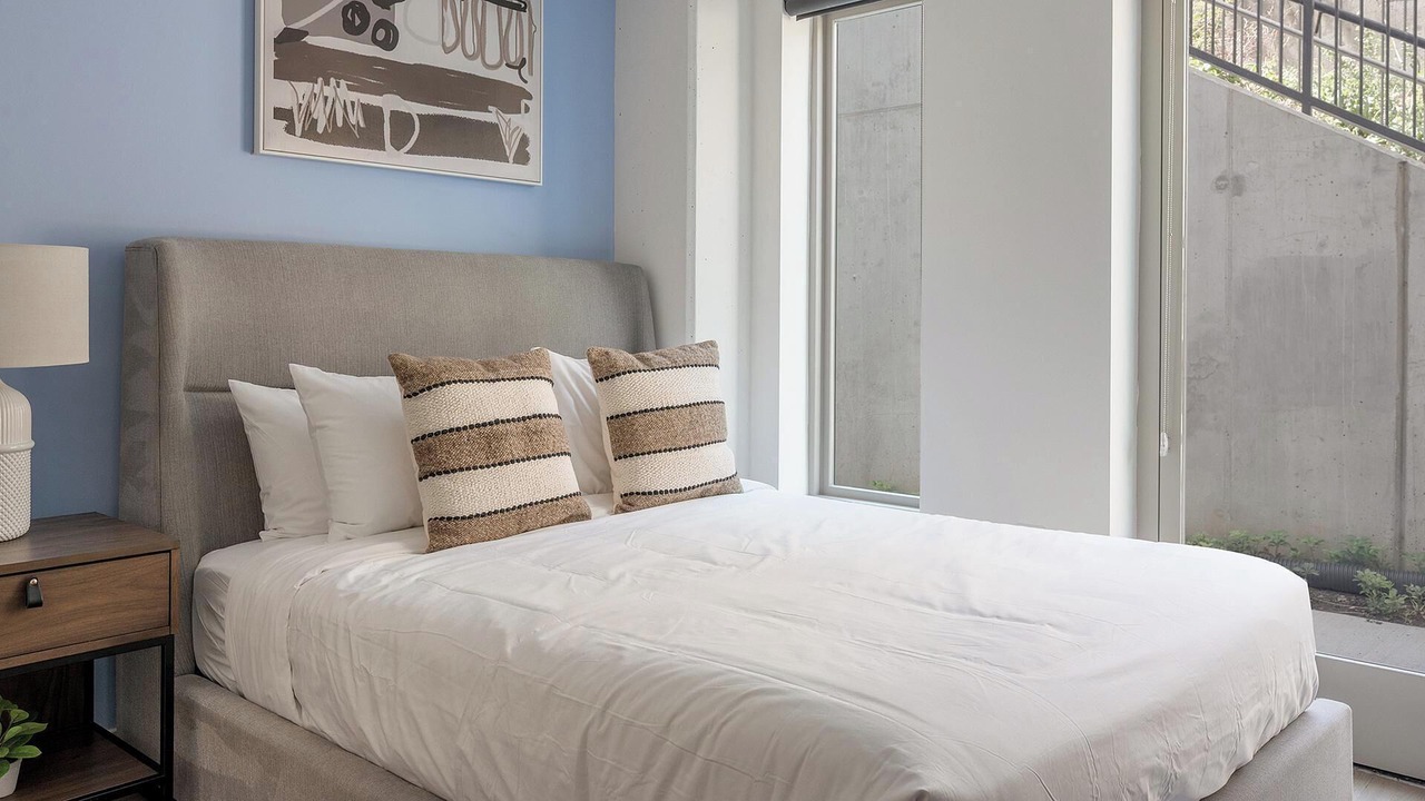 Photo of Bedroom in Eighth Avenue