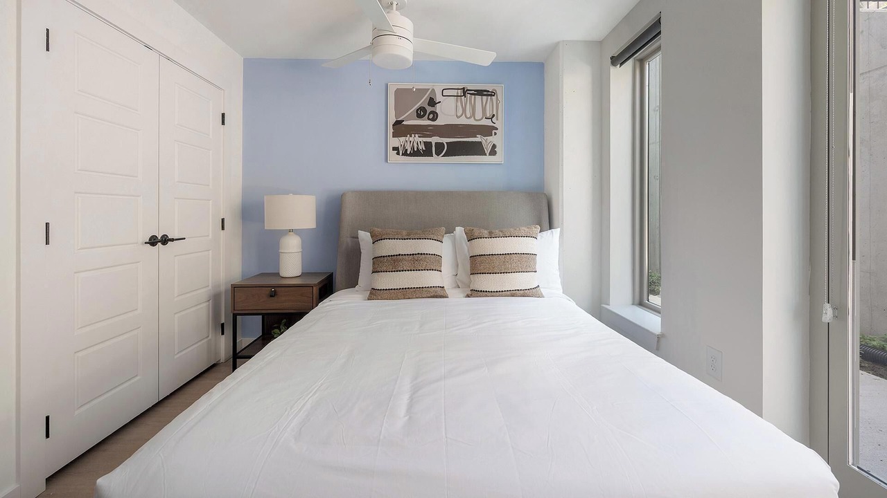 Photo of Bedroom in Eighth Avenue