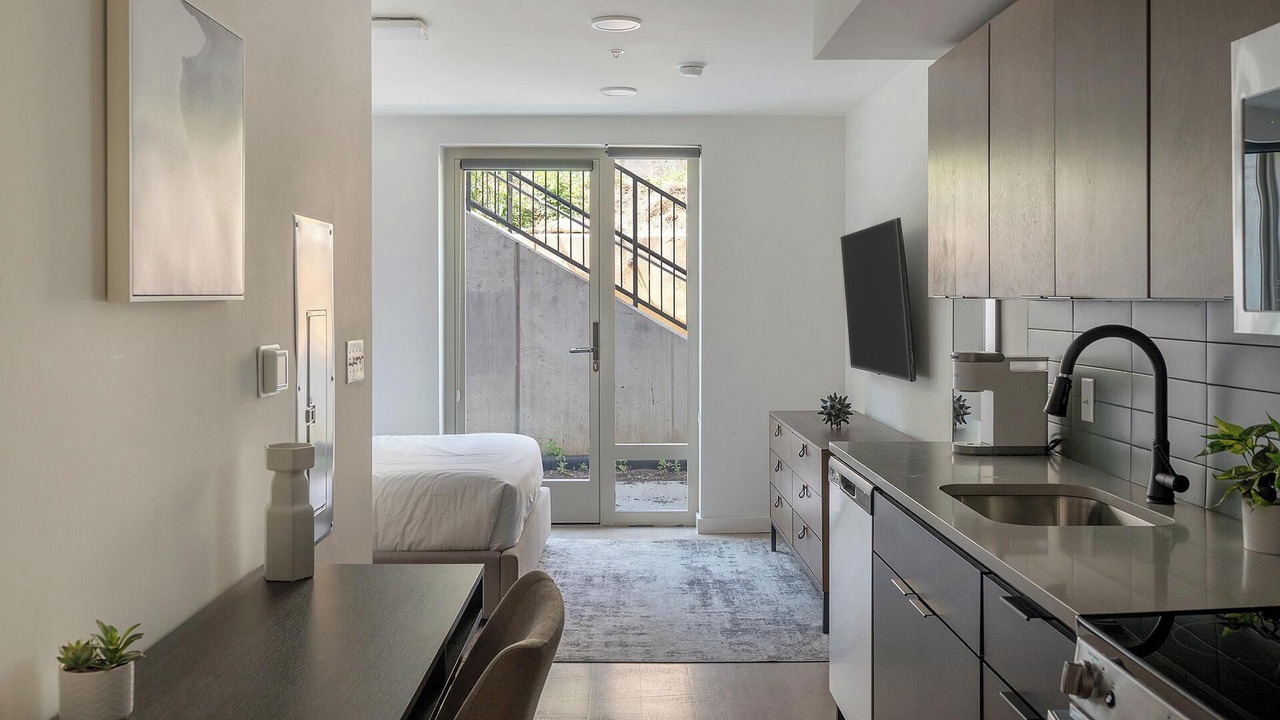 Photo of Bedroom in Eighth Avenue
