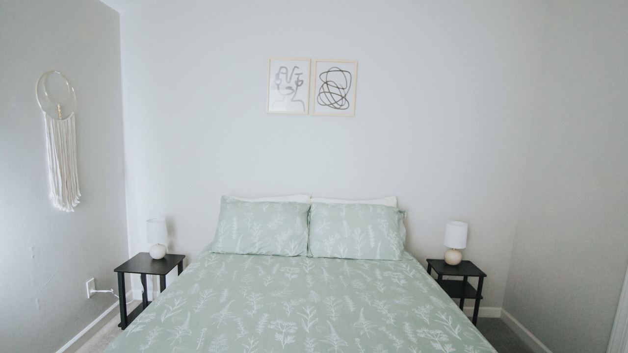 Photo of Bedroom in Downtown