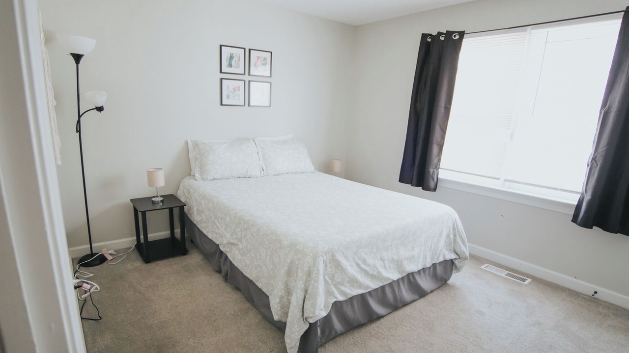 Photo of Bedroom in Downtown