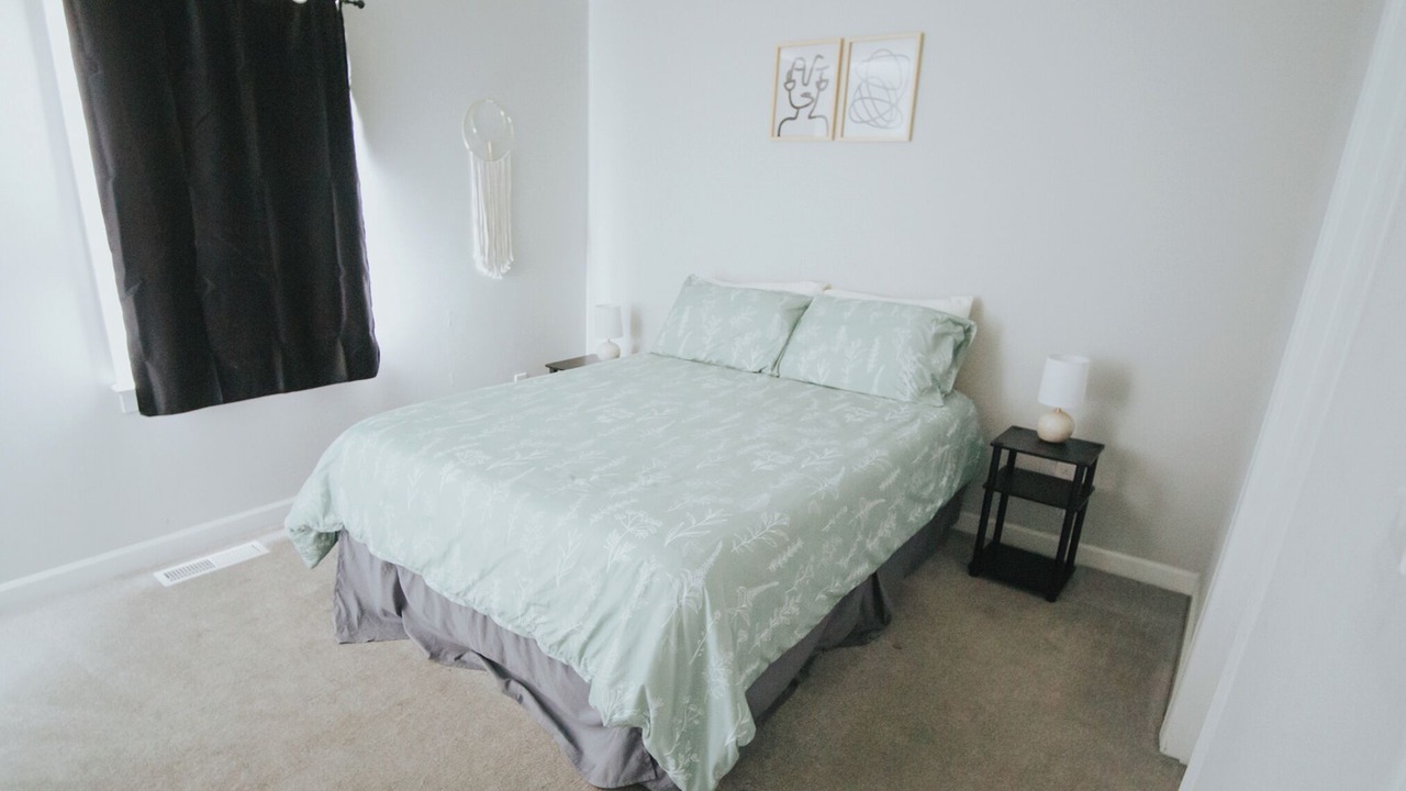 Photo of Bedroom in Downtown