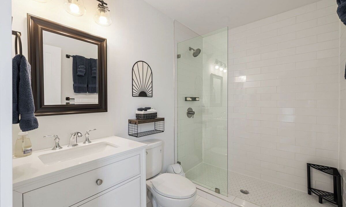 Photo of Bathroom in Woodfin