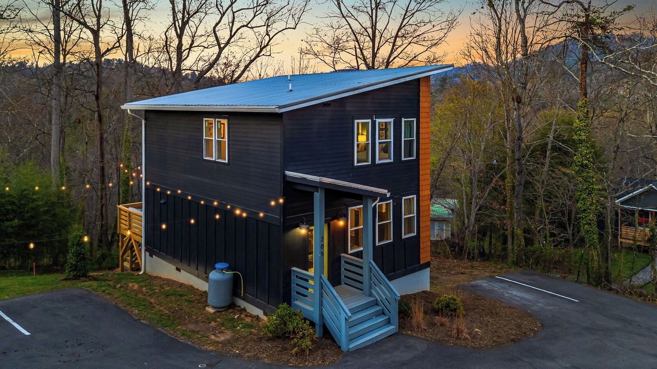 Photo of Outdoor in Woodfin