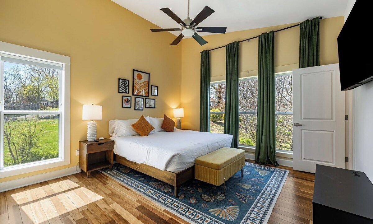 Photo of Bedroom in Woodfin