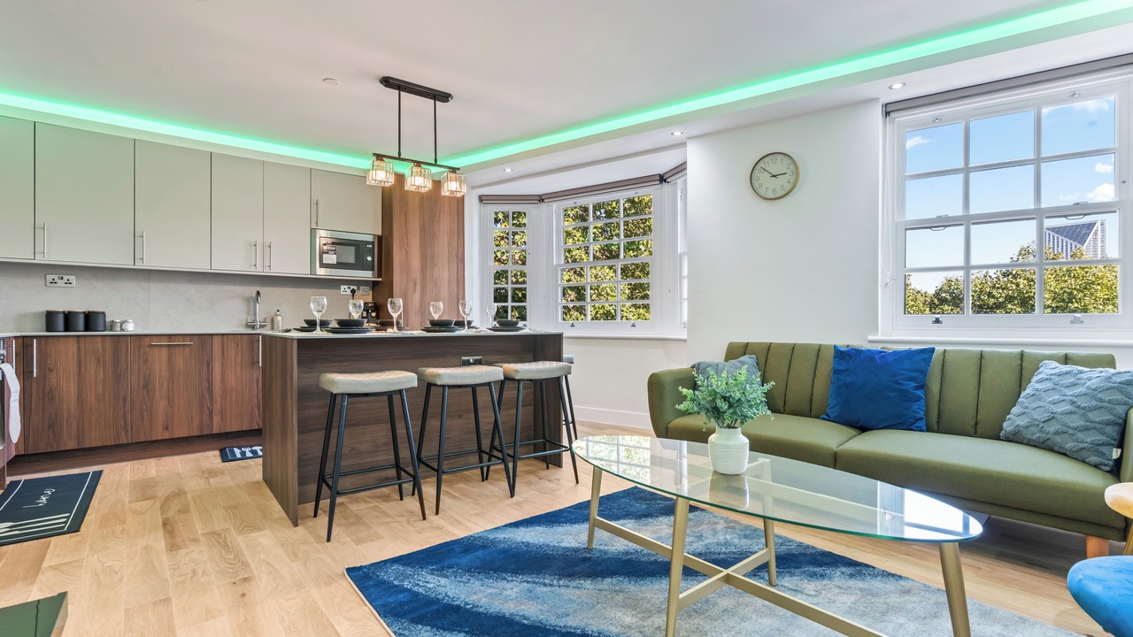 Photo of Livingroom in Bishop's