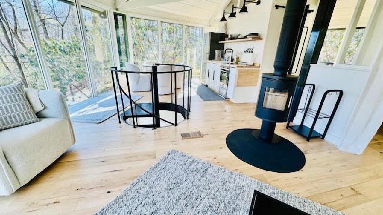 Photo of Livingroom in Hillsville