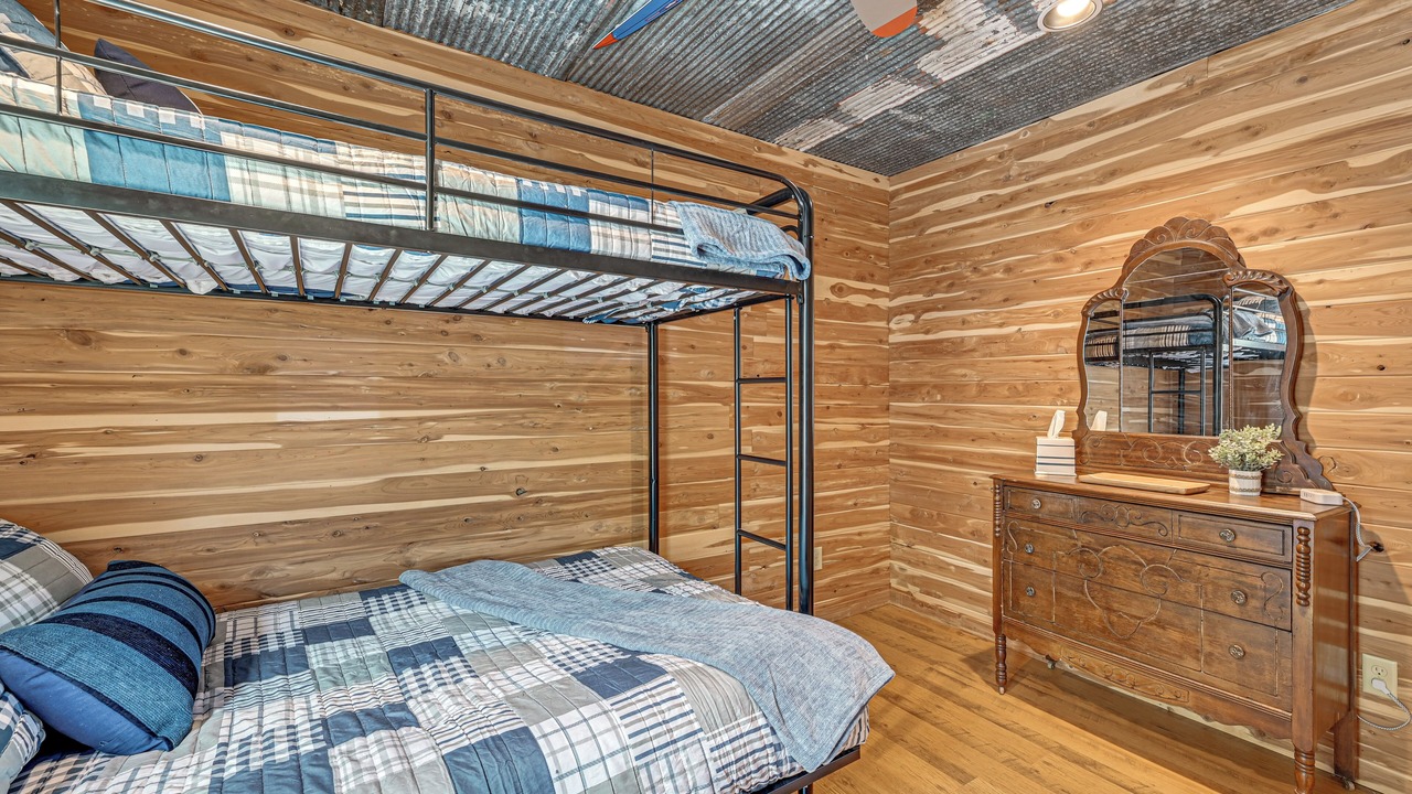 Photo of Bedroom in Cub Run
