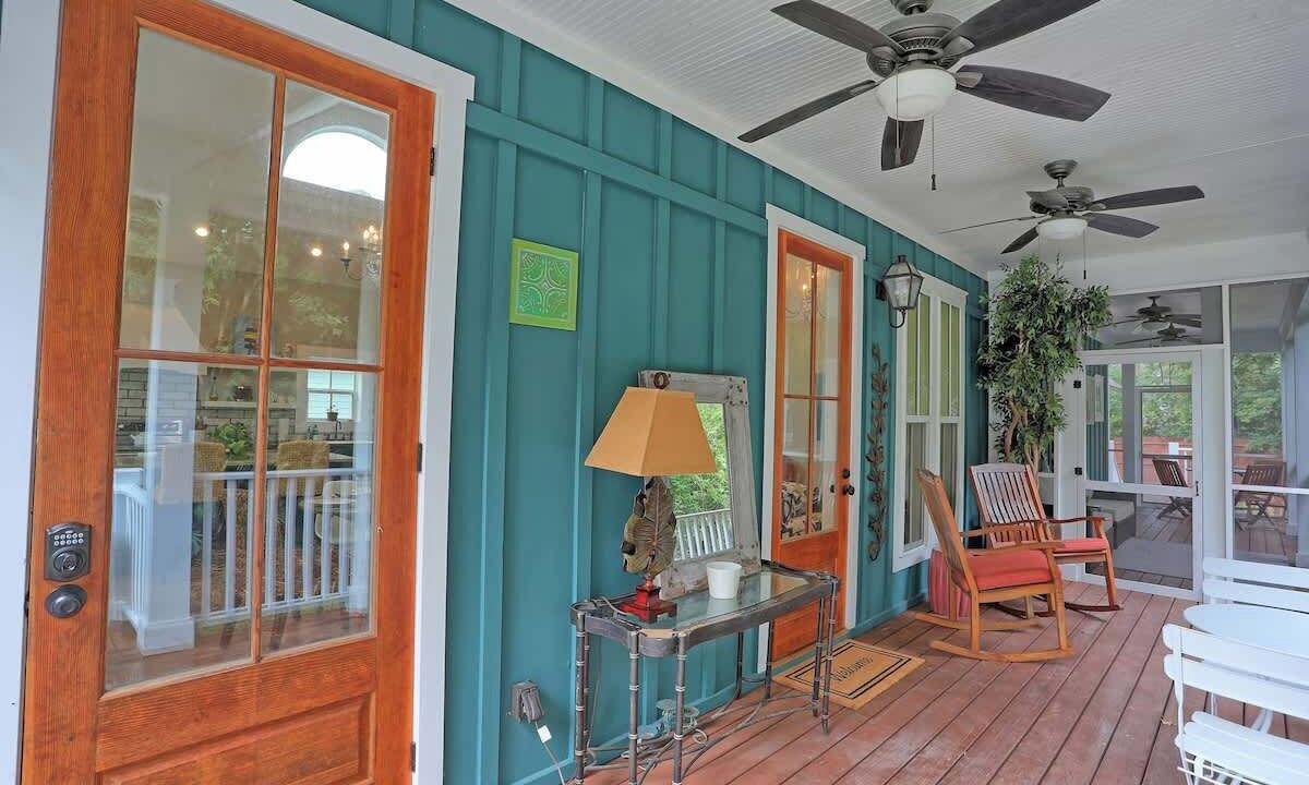Photo of Patio Balcony in Isle of Hope Historic District