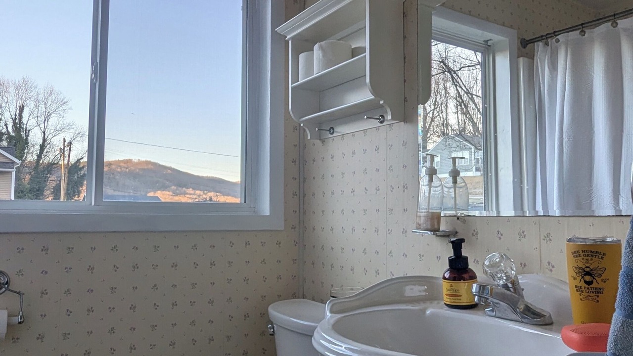 Photo of Bathroom in Harriman