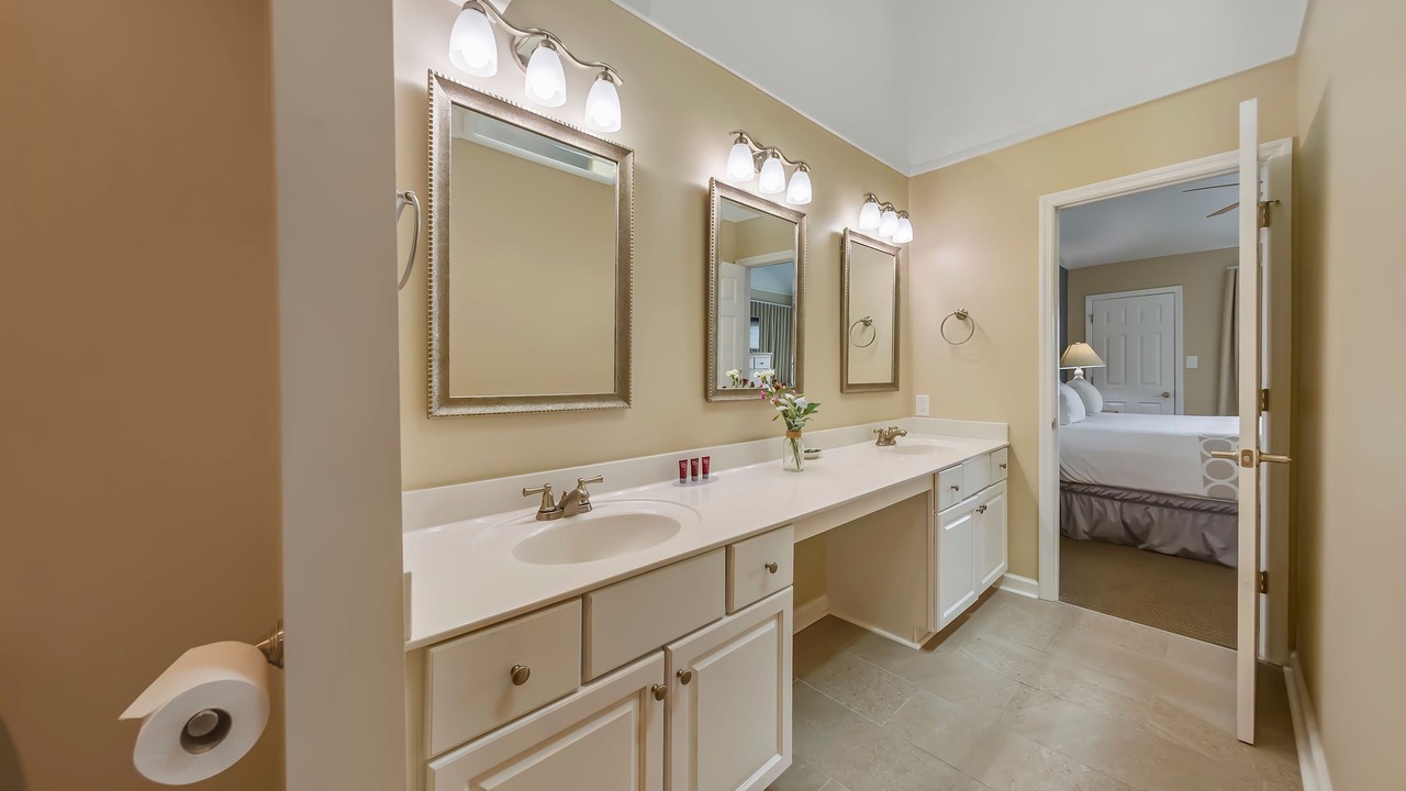 Photo of Bathroom in Fairfield Harbour