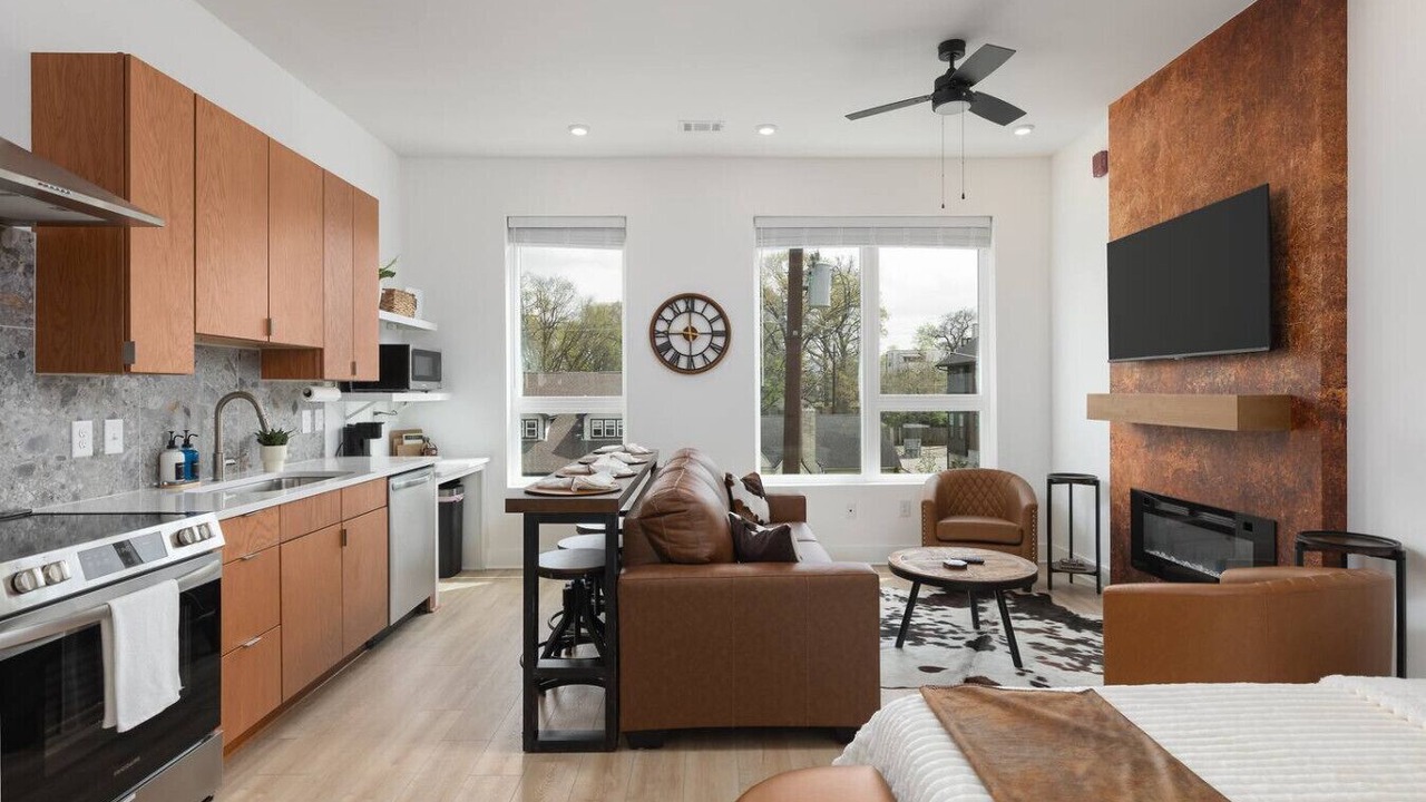 Photo of Livingroom in Talbot's Corner