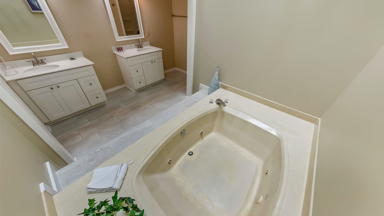 Photo of Bathroom in Fairfield Harbour