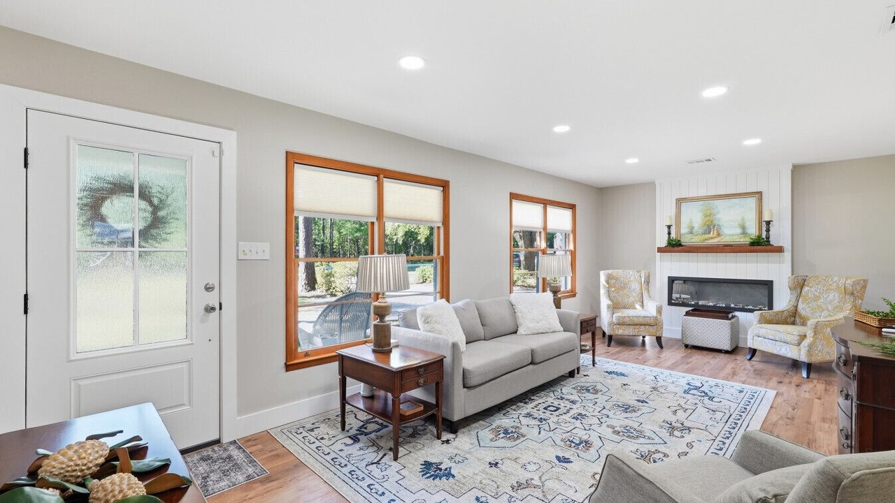 Photo of Livingroom in Eden